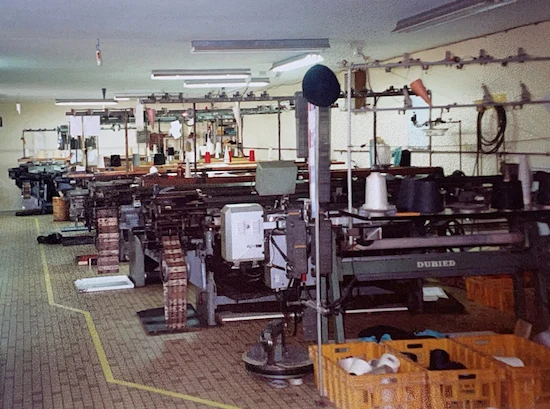 TricoterieValdesaireValcanville Premières Machines Tricoteuses à la Tricoterie du Val de Saire